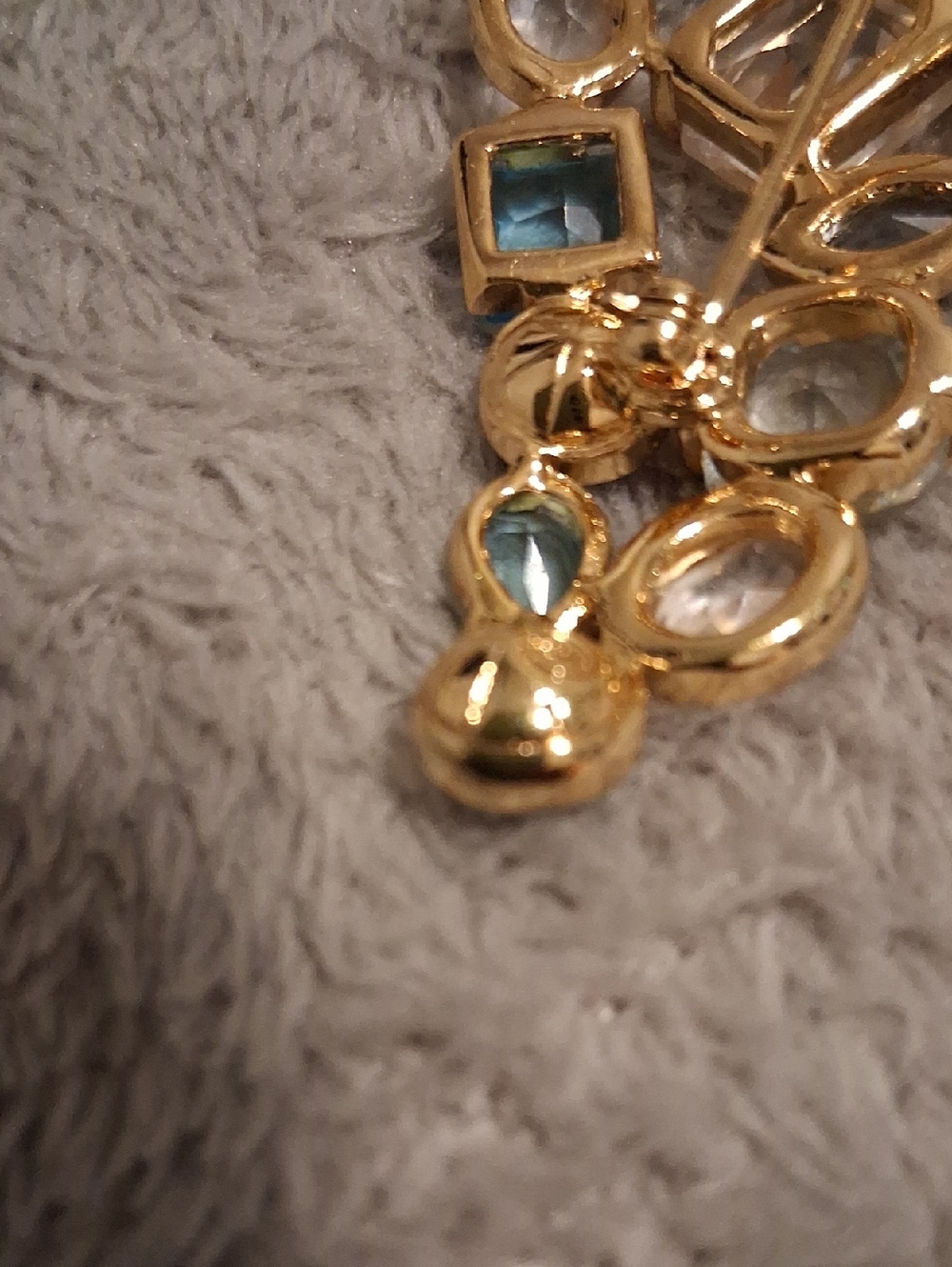 Brooch - Picture 8 of 10